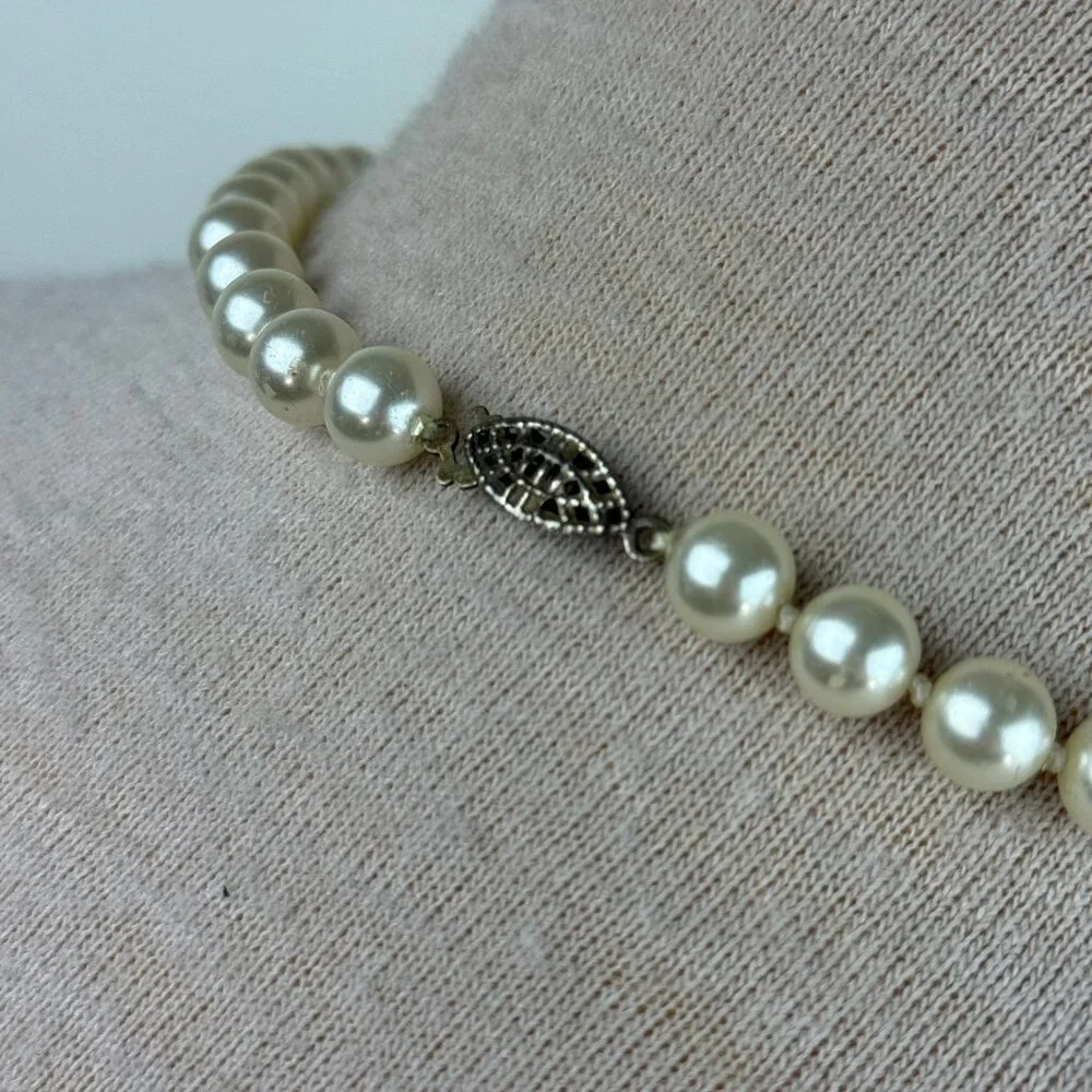 Vintage Faux Pearl Beaded Necklace Knotted 18